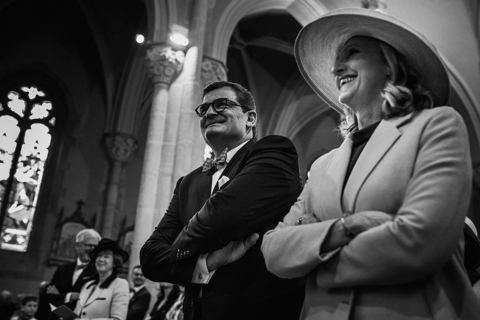 Reportage photo de mariage à Lyon - Manoir de la Garde. Emotion des parents