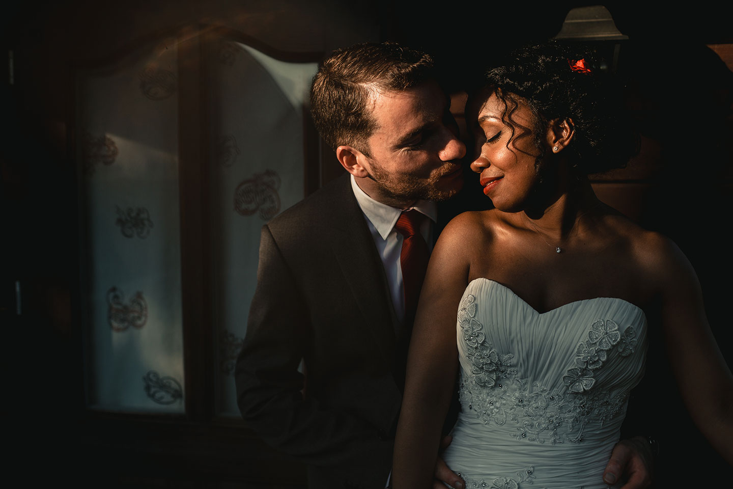 Meilleures photographies de mariage du photographe de mariage David Pommier. Reportage de mariage au Domaine de Bellevue à Anse