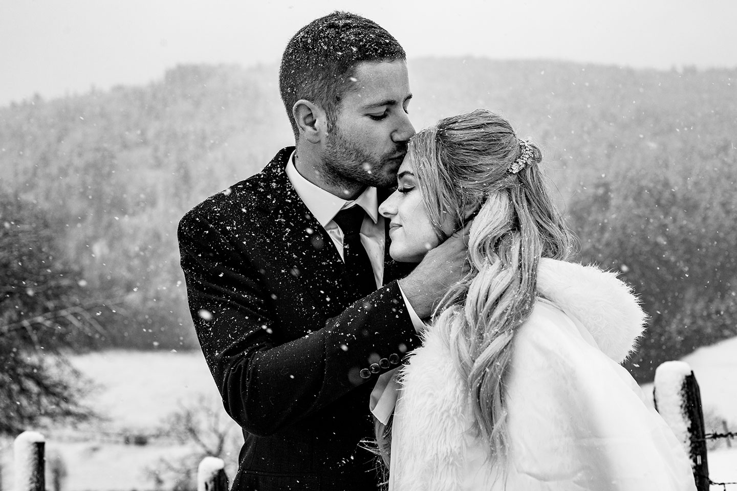 Reportage de mariage sous la neige, près de Lyon