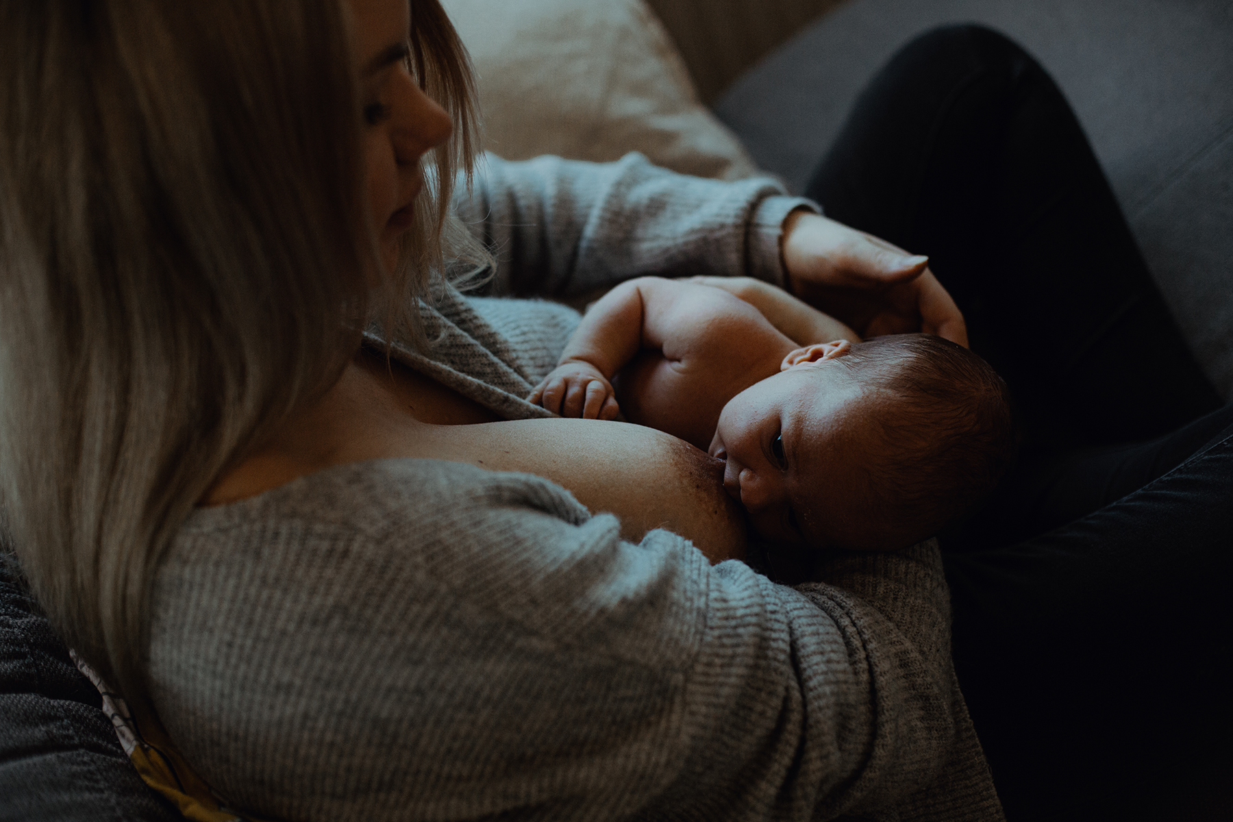 Photographe famille de nouveau né et bébé à Lyon