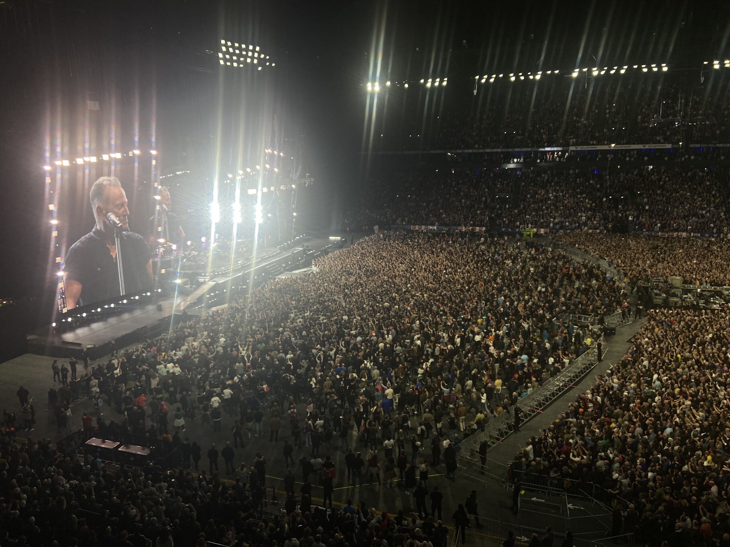 Concert à Paris avant le mariage